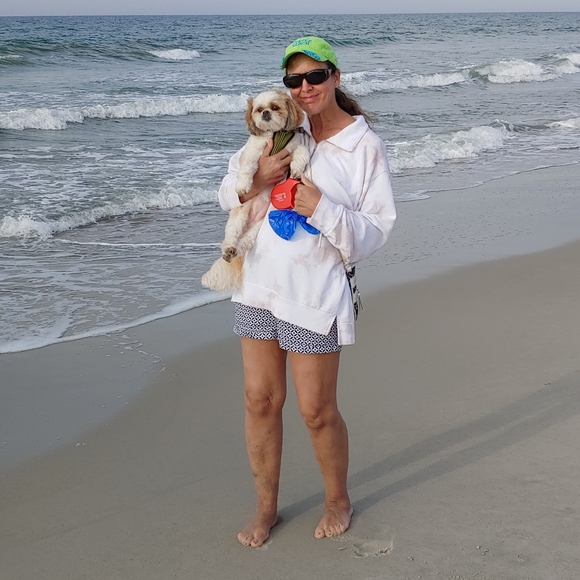 Meet your Posher, Karen - Picture 2 of 4